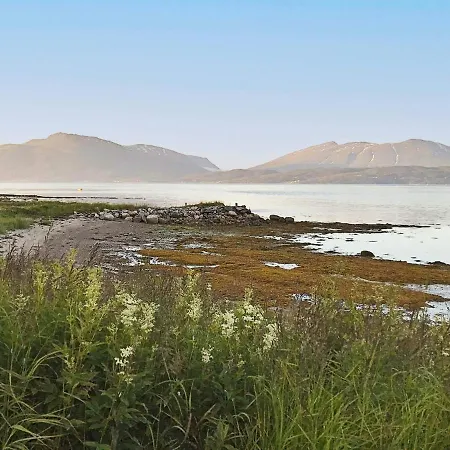 بيت للعطل 7 Person In Rossfjordstraumen