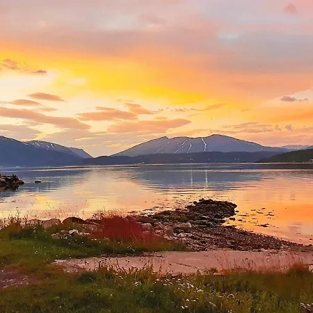 Holiday Home Rossfjordstraumen Holiday home Rossfjordstraumen